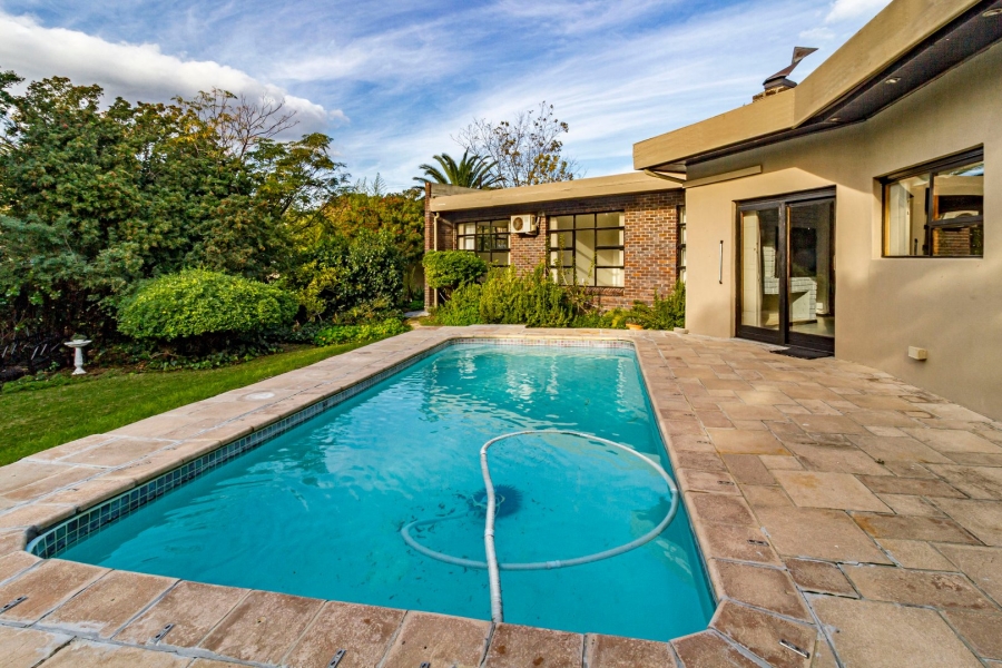 8 Bedroom Property for Sale in Helderberg Estate Western Cape